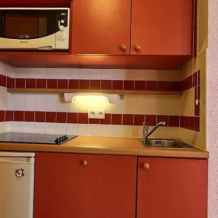 Studio-cabine 4 Pers, Sud, Proche Pistes Et Commerces - Fr-1-455-27 Apartmán